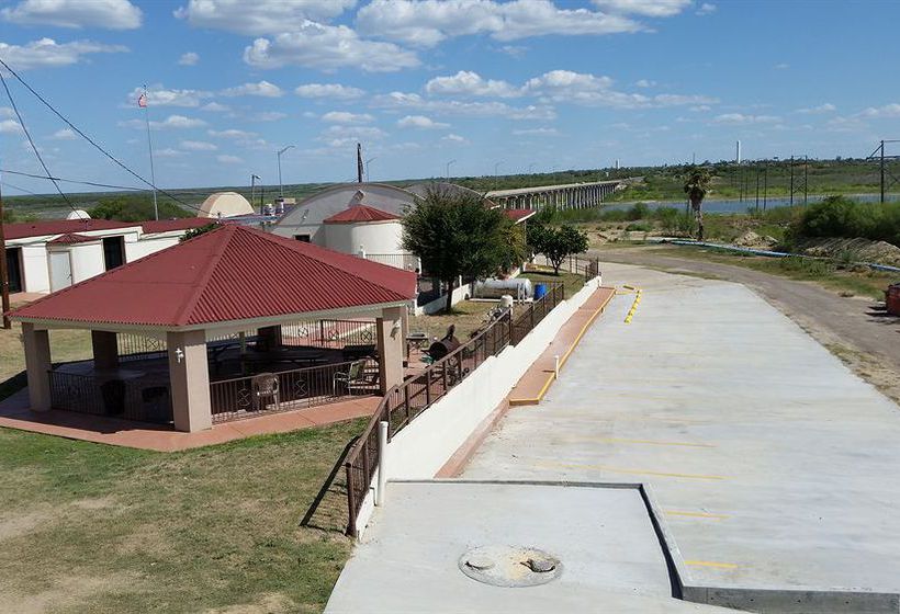 ホテル Lakeview Inn & Suites