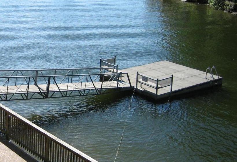 فندق Lakewood Resort