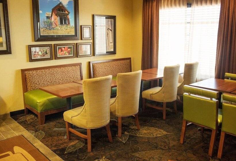 فندق Little Missouri Inn & Suites New Town