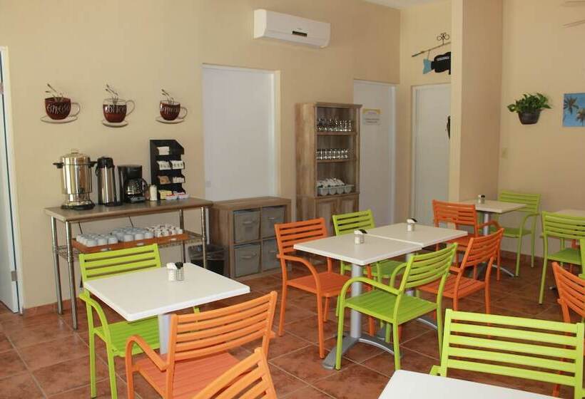 ホテル Lucia Beach