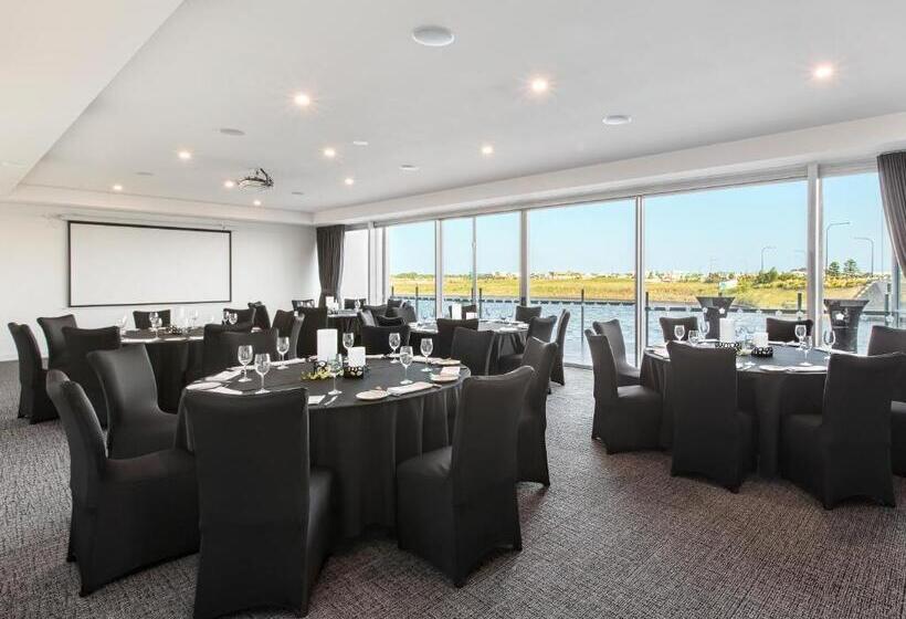 ホテル Mercure Sunshine Coast Kawana Waters