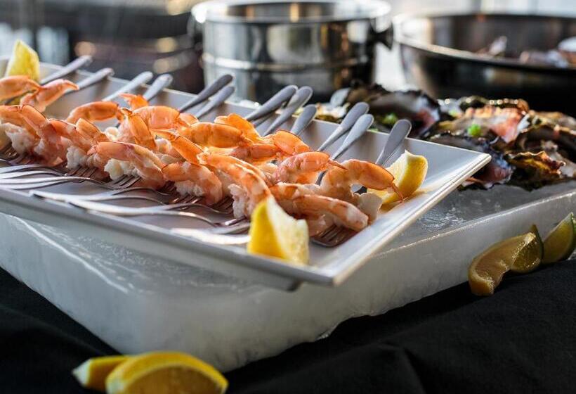 ホテル Mercure Sunshine Coast Kawana Waters