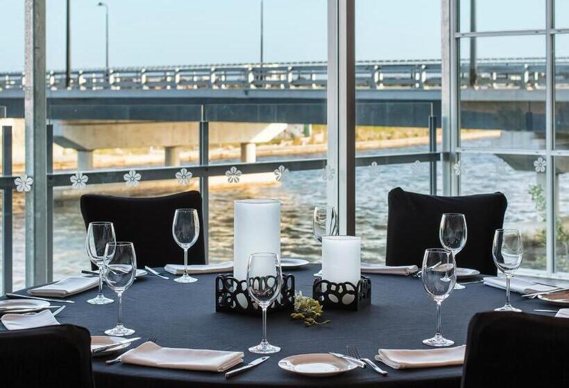 ホテル Mercure Sunshine Coast Kawana Waters