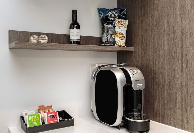 ホテル Mercure Sunshine Coast Kawana Waters