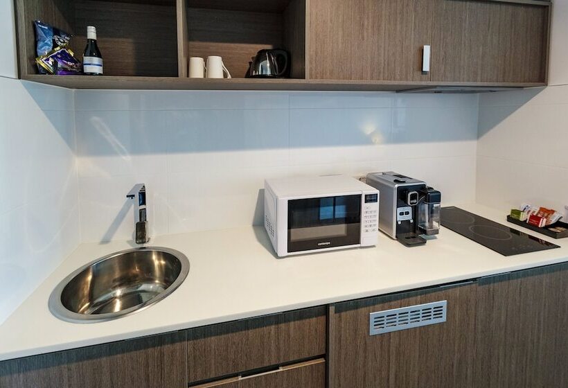 ホテル Mercure Sunshine Coast Kawana Waters