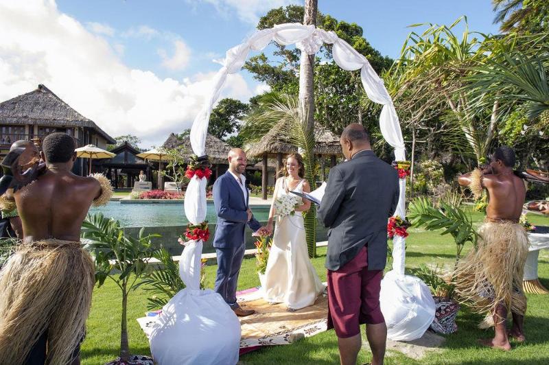 酒店 Nanuku Resort Fiji