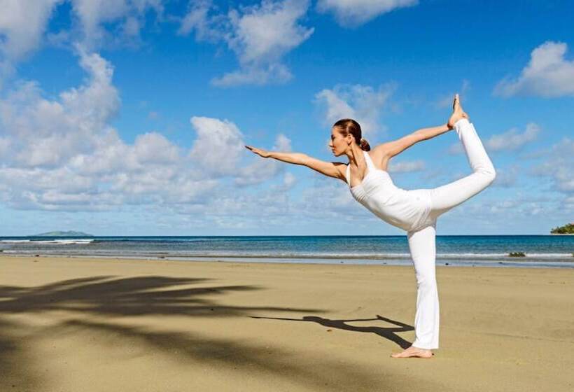 酒店 Nanuku Resort Fiji