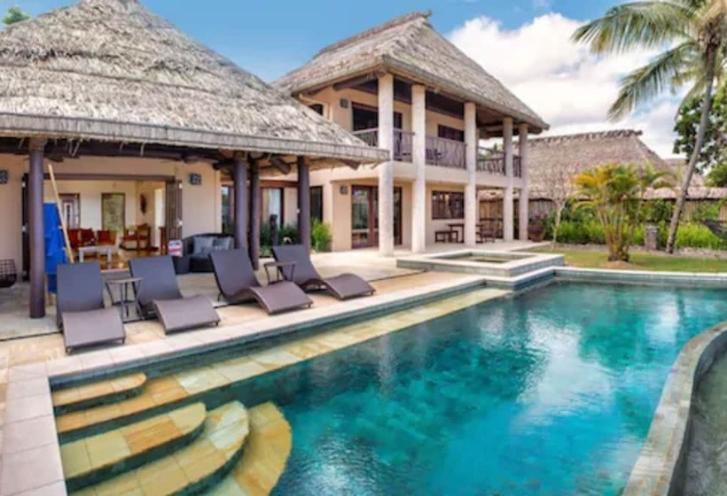 酒店 Nanuku Resort Fiji