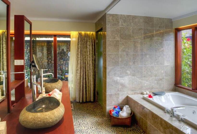 酒店 Nanuku Resort Fiji