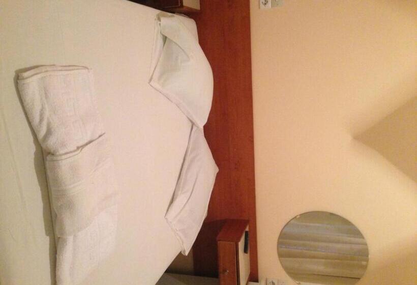 בית מלון כפרי Noufara