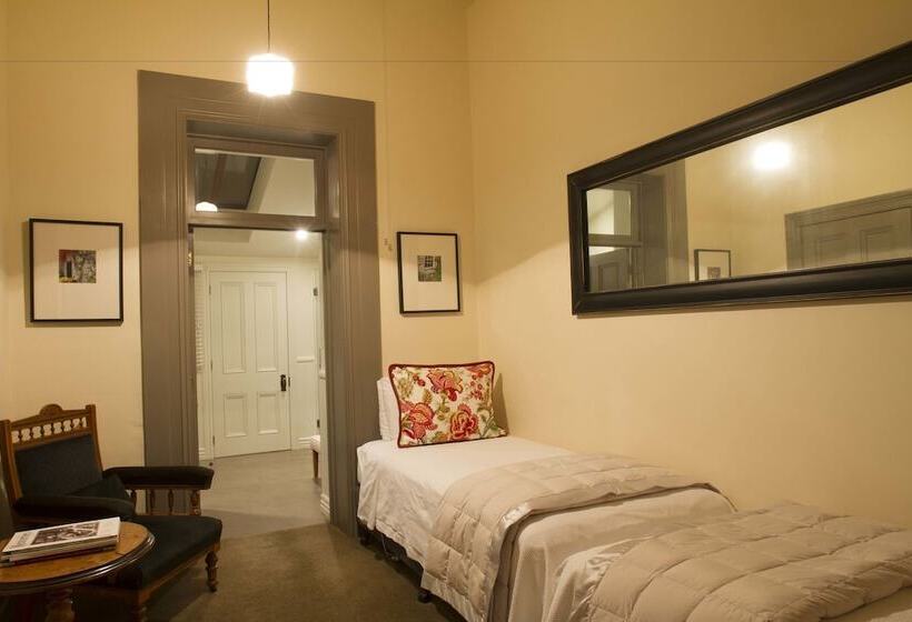 فندق Olivers Central Otago