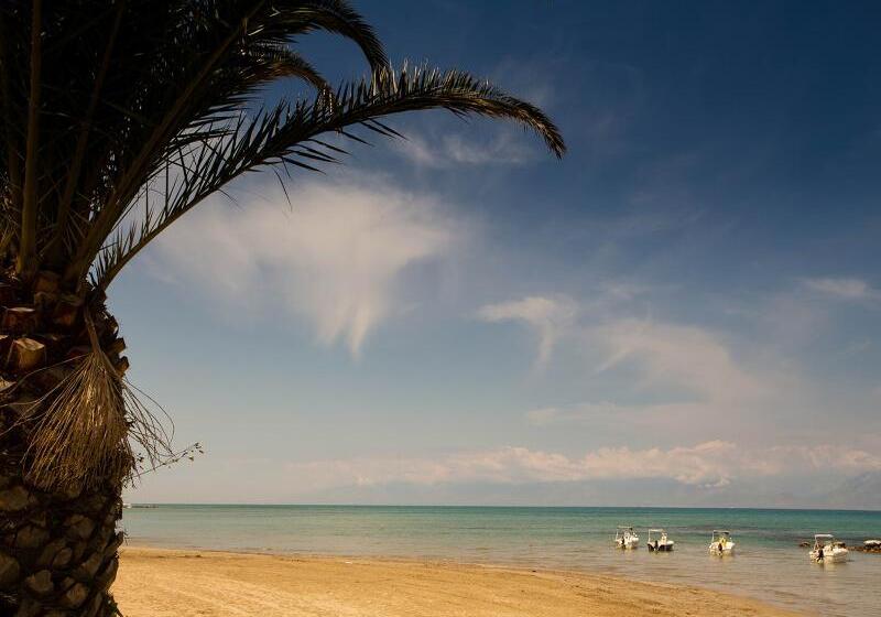 فندق Paradise Village