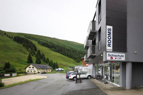 ホテル Pinguin Koralpe