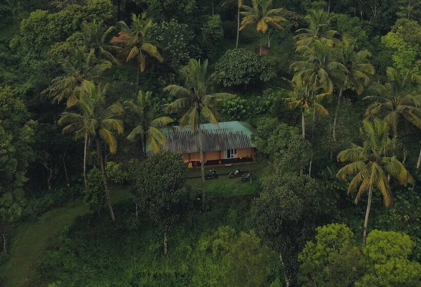 Отель Punarjani Ayurvedic Resorts