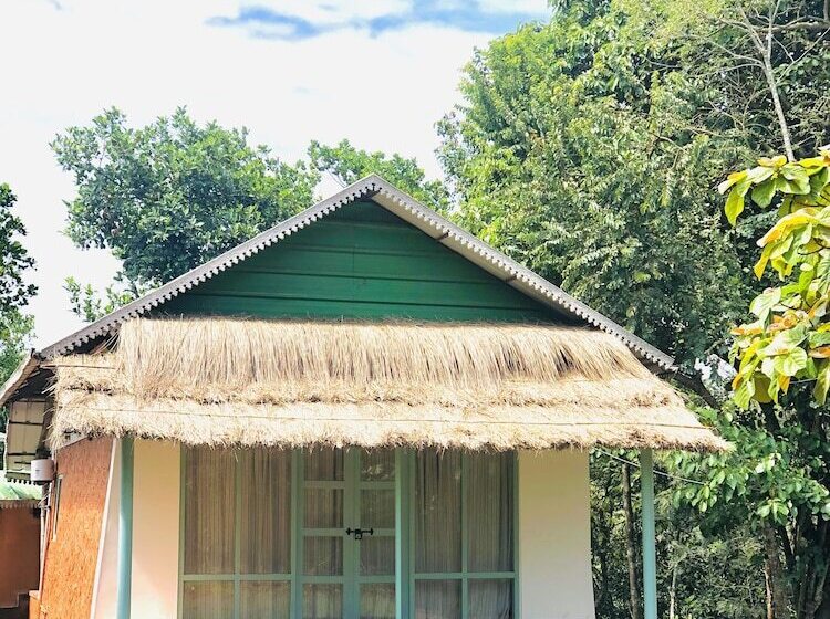 Отель Punarjani Ayurvedic Resorts