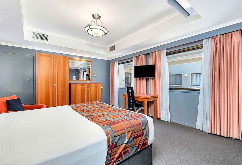 هتل Quality Inn O'Connell