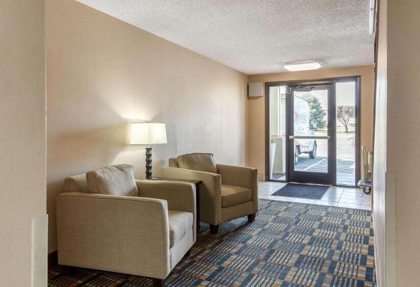 Отель Quality Inn