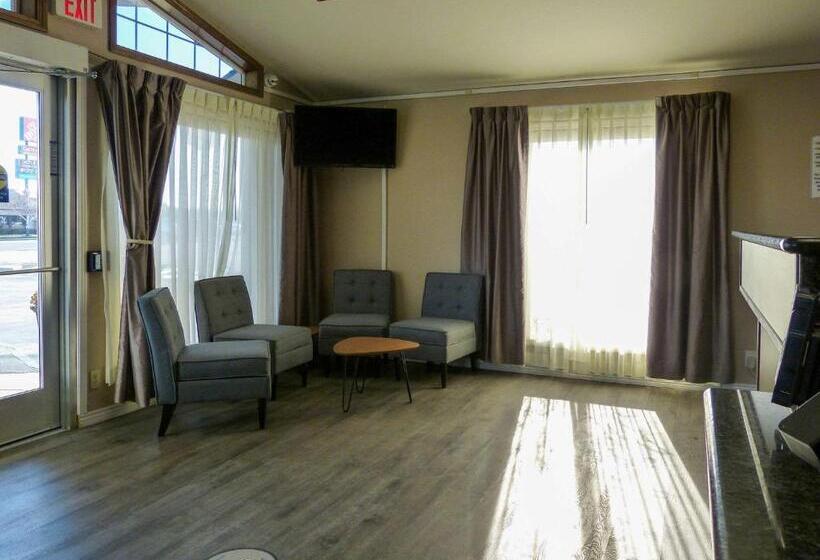 Отель Quality Inn