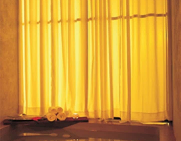 בית מלון כפרי Rainforest Resort