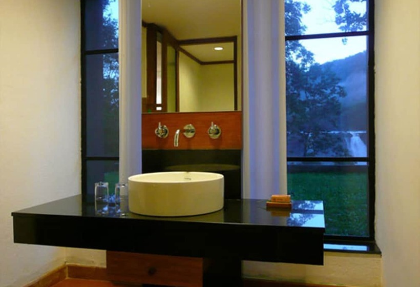 בית מלון כפרי Rainforest Resort