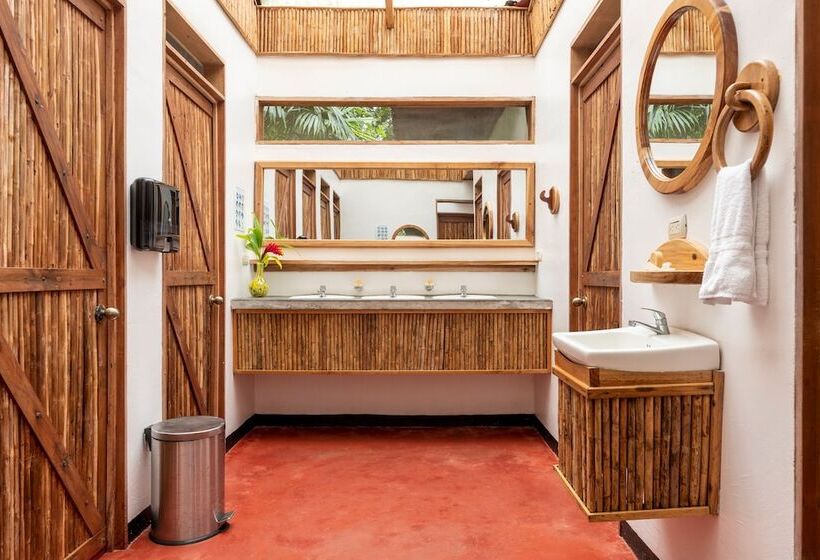 هتل Rancho Margot All Meals Included