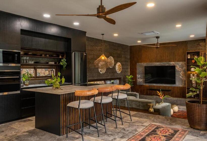 בית מלון כפרי Samanvaya   Adults Only