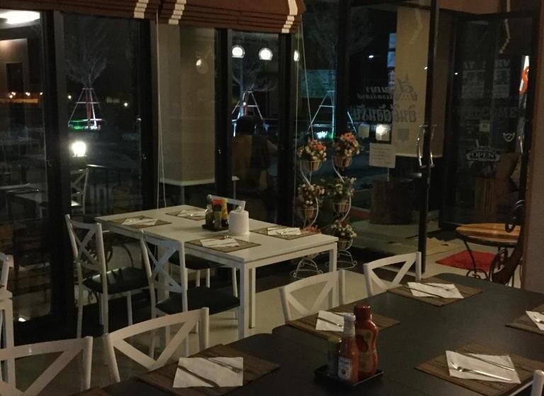 호텔 Saranya River House สรัญญาริเวอร์เฮาส์