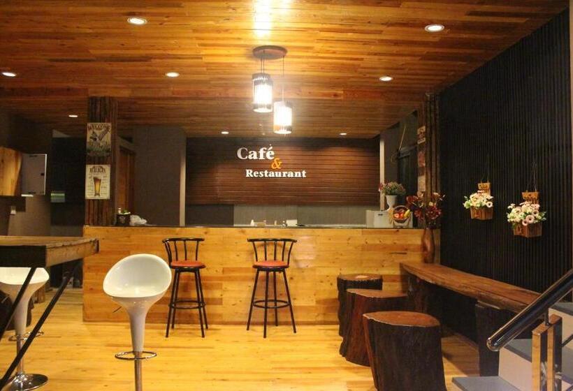 호텔 Saranya River House สรัญญาริเวอร์เฮาส์