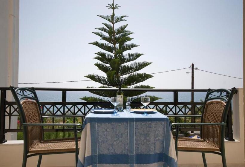 בית מלון כפרי Sarikampos Beach