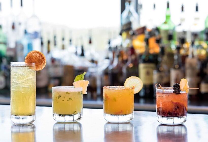 Отель Sonesta Bee Cave Austin Hill Country