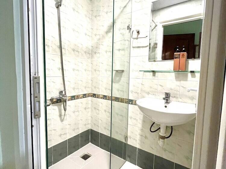 هتل Spring House Saigon Central Park