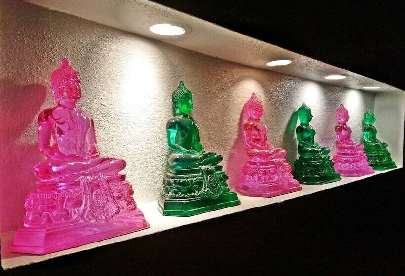 ホテル The Apsara Rive Droite