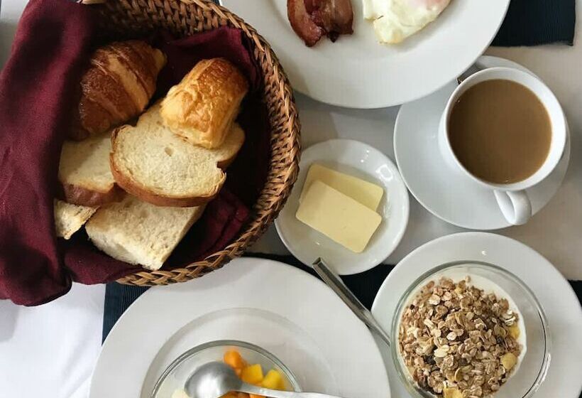 ホテル The Apsara Rive Droite