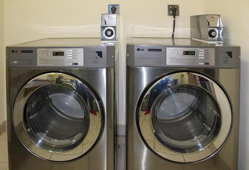 Texas Bungalows Hotel & Hotel Que At Lakeline Austin Cedar Park