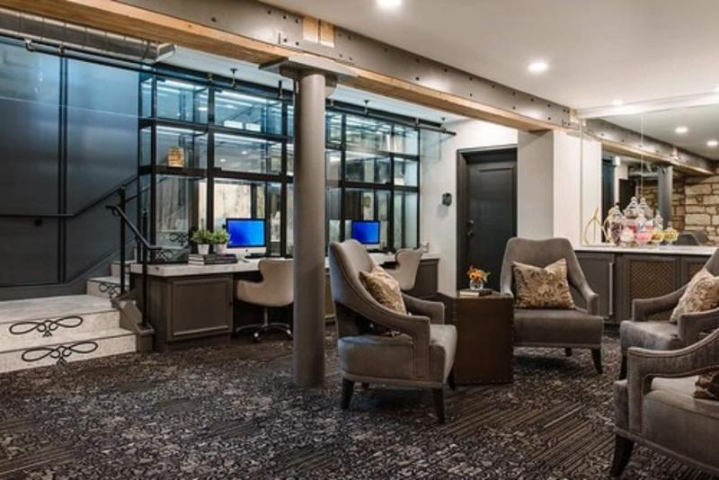 ホテル The Charmant