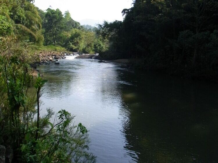 ホテル The Kandy Samadhi Centre