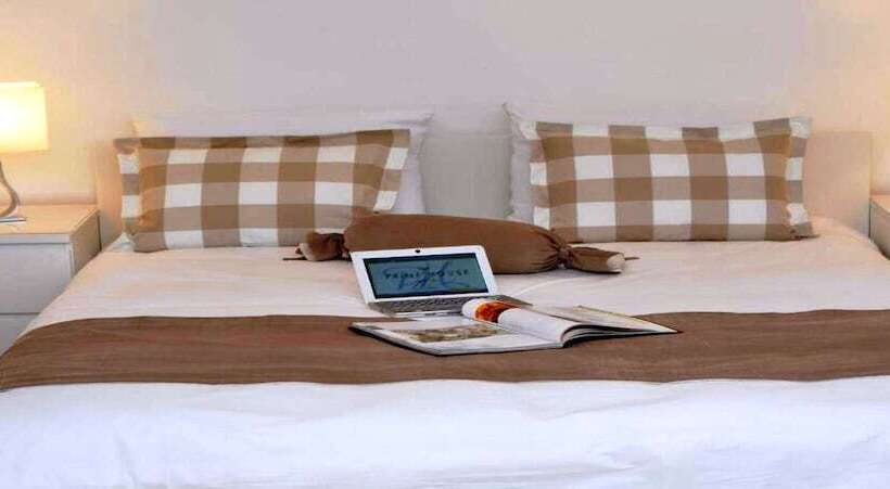 هتل The Print House