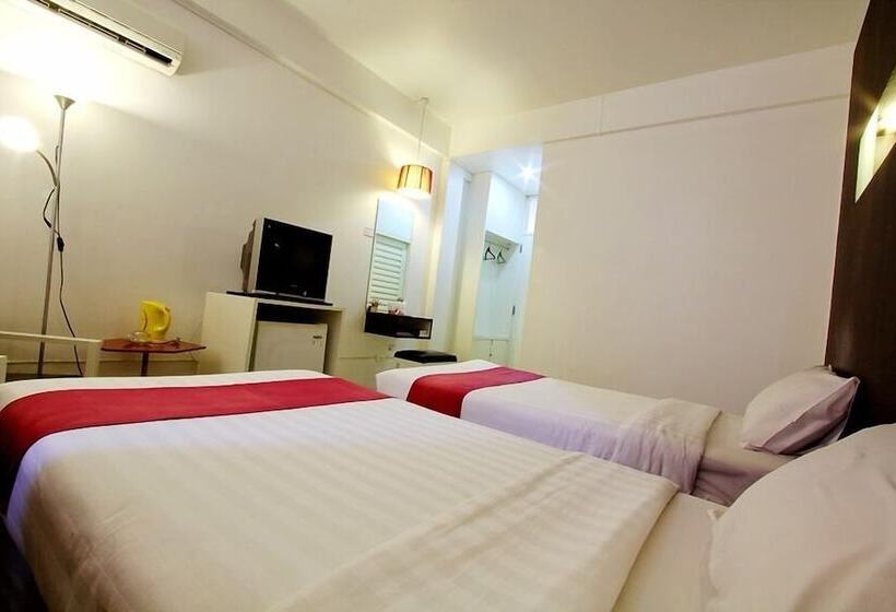 호텔 The Ratchathani