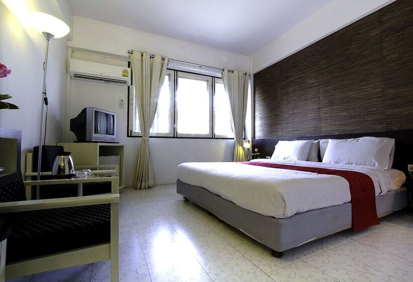 호텔 The Ratchathani