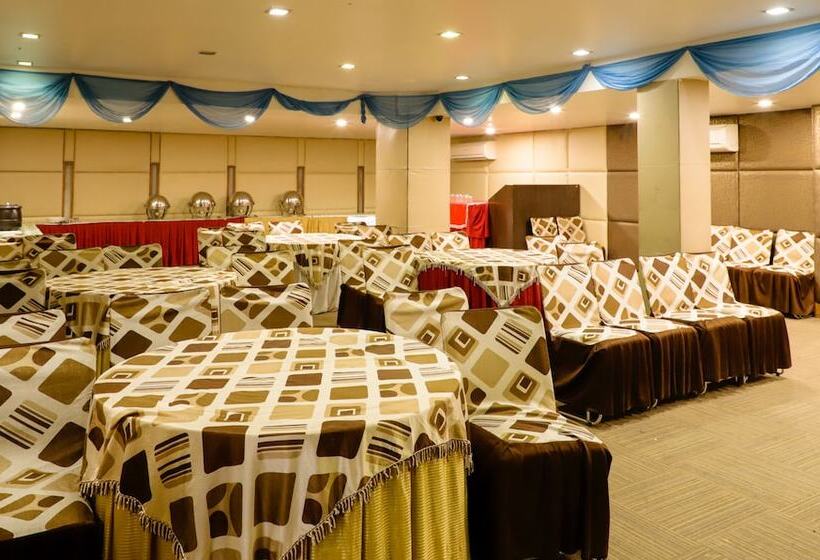 Отель Treebo Trend Grand Horizon