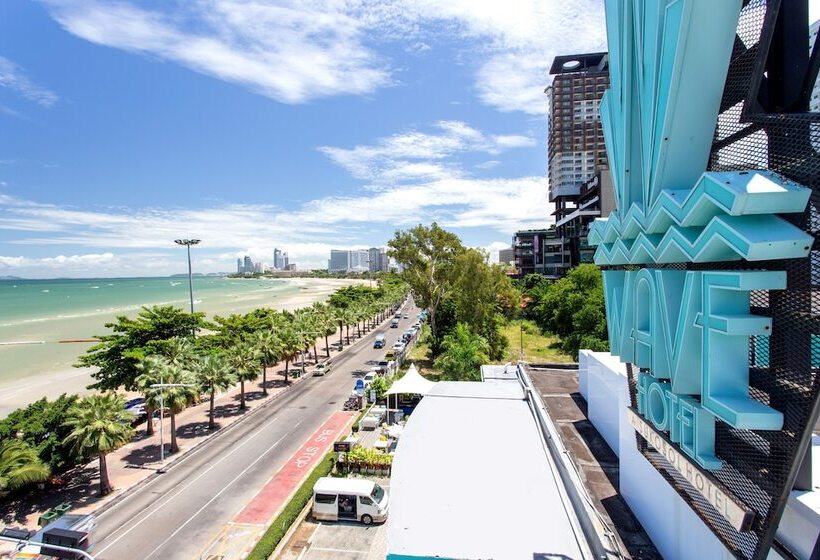 Wave Hotel Pattaya