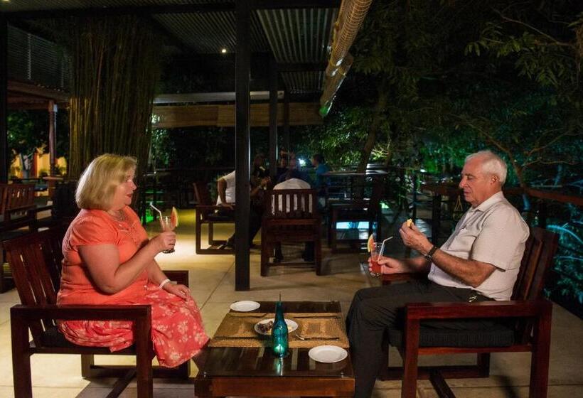 בית מלון כפרי Wet Water Resort