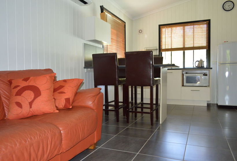 The Lovely Cottages Country Retreat