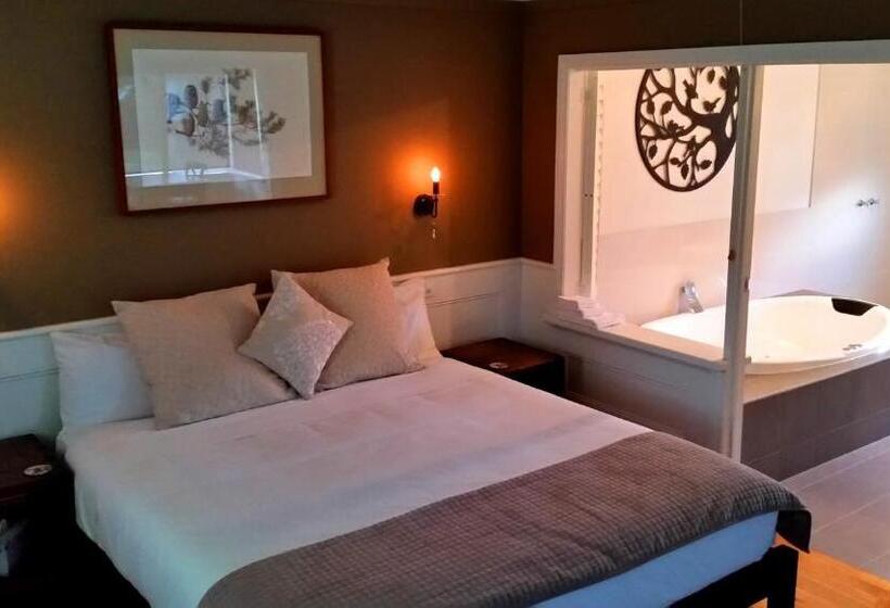 Marysville Garden Cottages