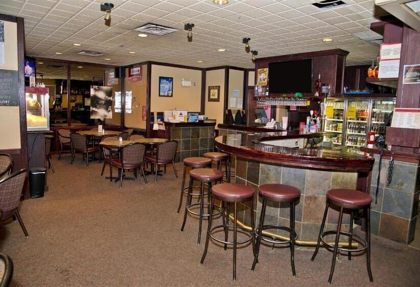 فندق على الطريق Canadas Best Value Inn Whitecourt