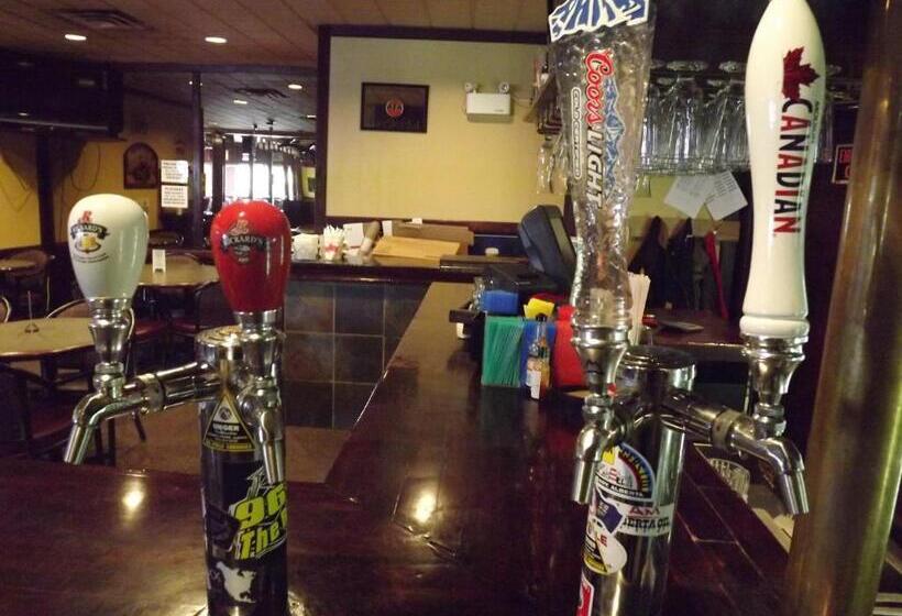 فندق على الطريق Canadas Best Value Inn Whitecourt