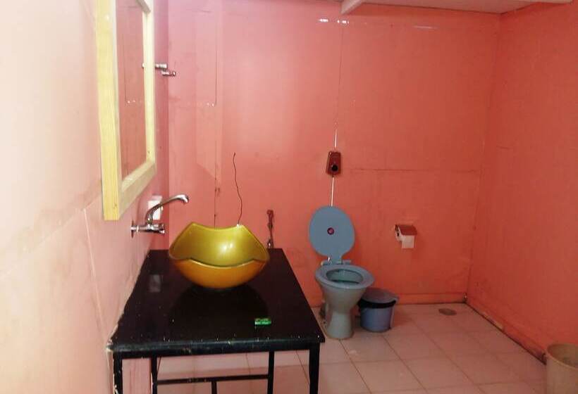 Neptune Point Hill Cottages