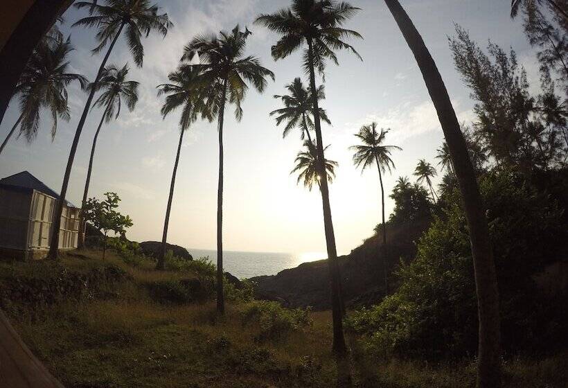 Neptune Point Hill Cottages