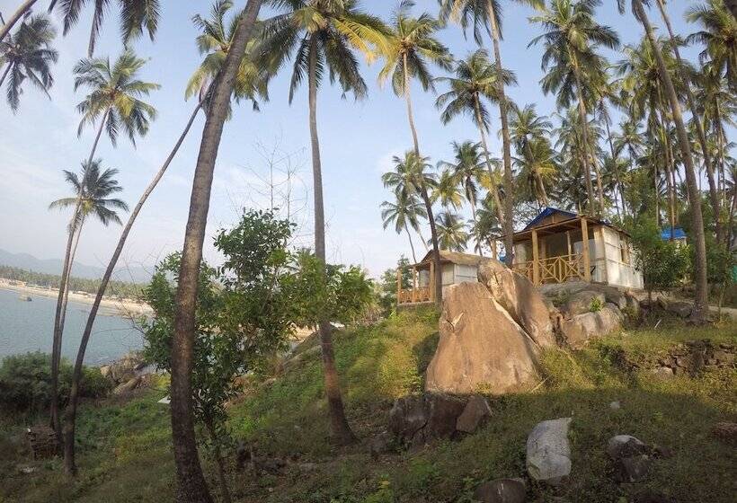 Neptune Point Hill Cottages