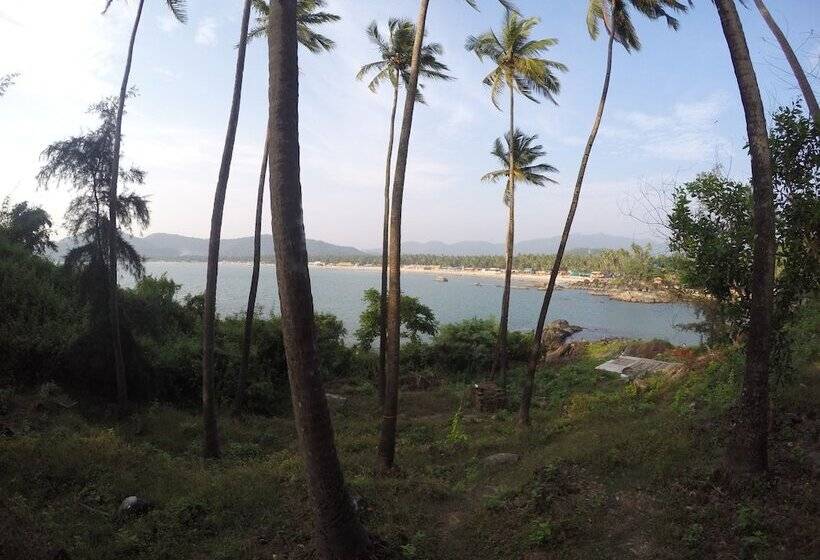 Neptune Point Hill Cottages